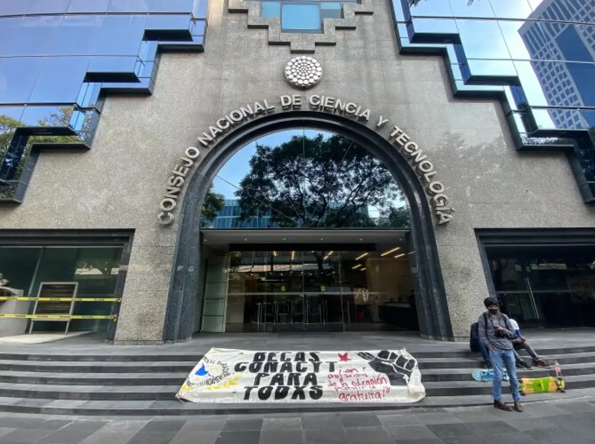 Plan para atender el desempleo en los sectores de ciencia y academia