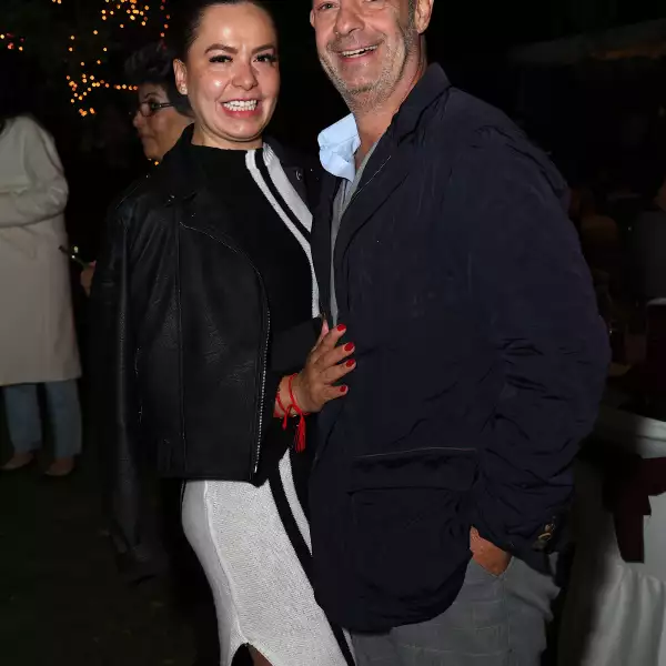 Marimar Cosío  y Polo Vázquez