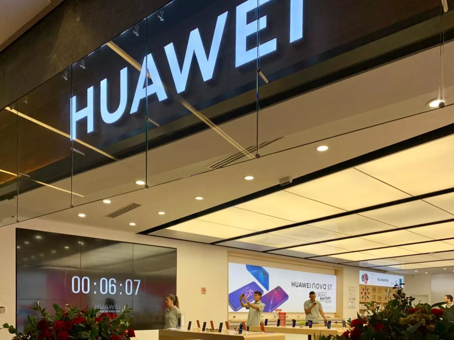 Huawei abre su onceava tienda en México