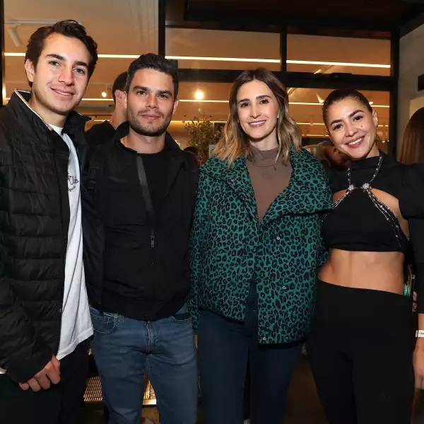 Andrés Zurita , Fernando Camacho, Lisi Usabiaga y Pam Allier