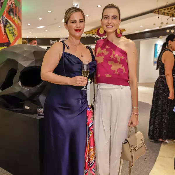 Doris Laralde y Julia Pupin.jpg