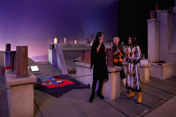 Avec Elle_Stage 6_The Neighbour's Flashback ©Nacása & Partners Inc. Courtesy of Hermès Japon