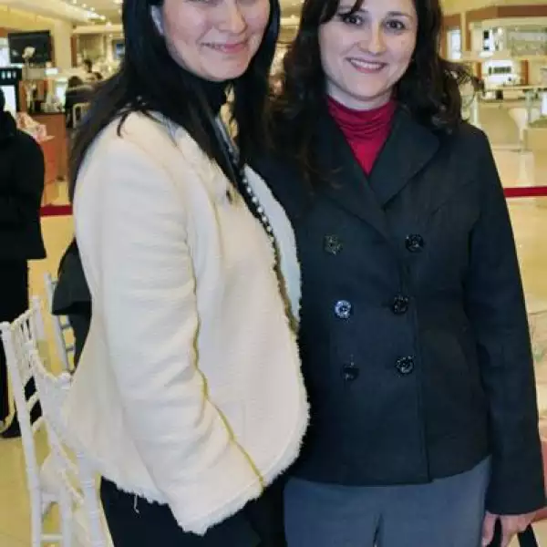 Blanca del Fierro y Claudia del Fierro