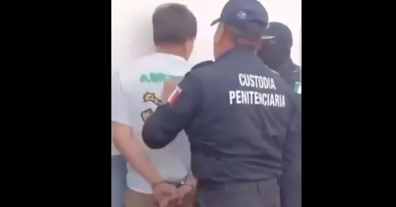 Custudios golpean a Fofo Márquez en video, será trasladado a otro penal