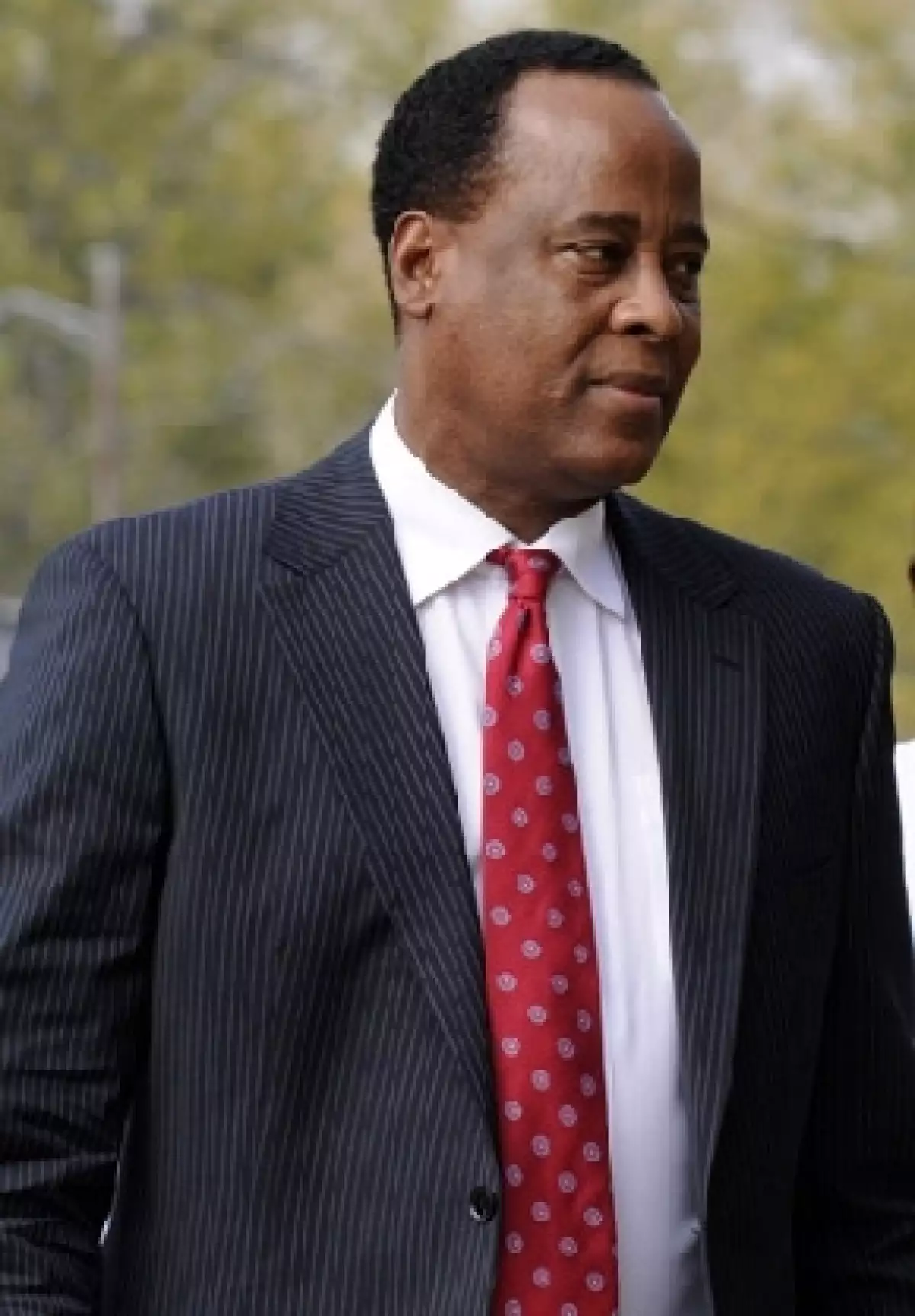 "Su señoría, soy un hombre inocente", le dijo Conrad Murray al juez de la Corte Superior Michael Pastor. "Definitivamente me declaro no culpable".