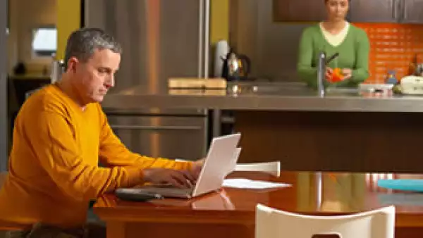 Desde el último trimestre de 2008, 57% de abogados en EU notó menos peticiones de divorcio. (Foto: Jupiter Images)