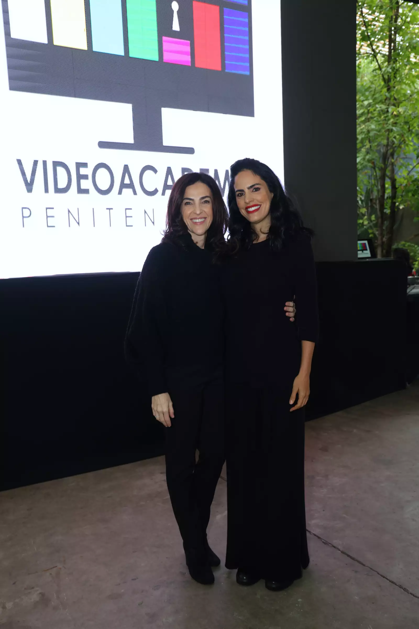  Vanessa Coppel  y Tatiana Ortiz Monasterio