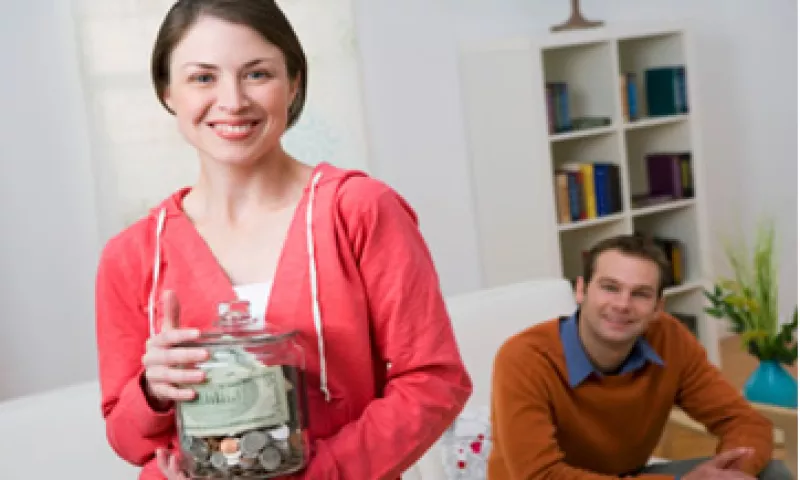 Mucha gente no invierte su dinero en acciones porque son volátiles. (Foto: Thinkstock)