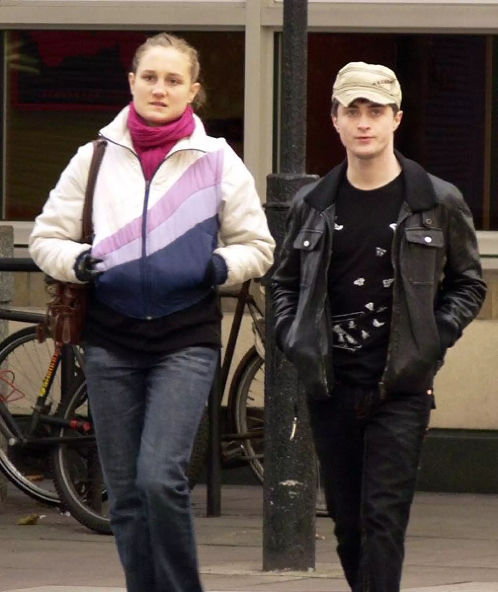 Laura O´Toole y Daniel Radcliffe. Ambos son actores, claro, él mucho más que ella. La pareja se conoció a principios del 2007, cuando trabajaron en la obra Equus que se montó en Broadway. Ella es cuatro años mayor que él.