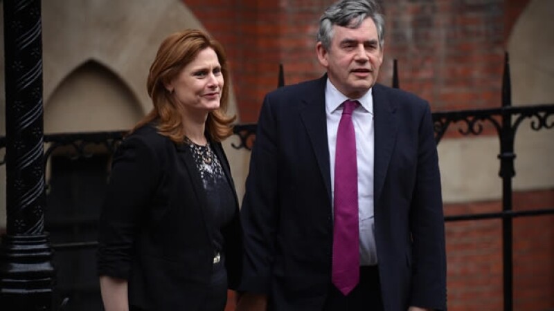 gordon brown y su esposa, sarah