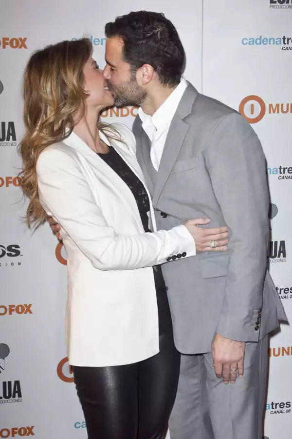 Ludwika-Paleta-Emiliano-Salinas