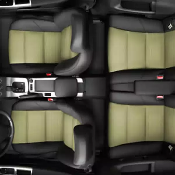 Con gran espacio, en este compacto de gran calidad de Volvo, podrán ingresar comodamente hasta 5 personas