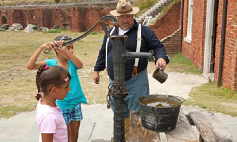 Con los recursos se beneficiará a casi 1 millón de personas, dijo el BID. (Foto: Getty Images)
