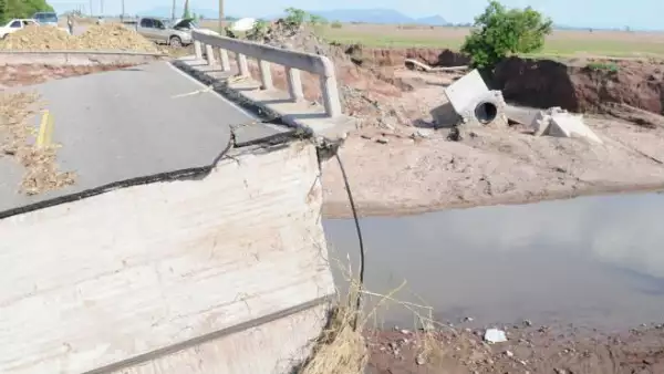 Puente inundaci�n