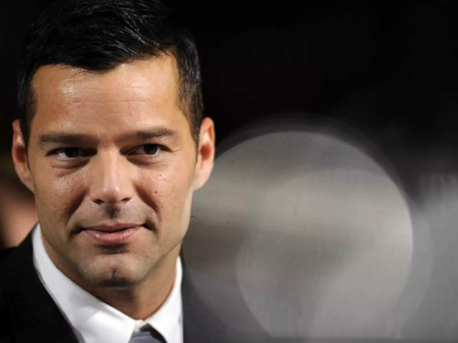 El cantante Ricky Martin se sumó al encuentro en donde Clinton invitó a seguir impulsando una red de colaboración filantrópica.