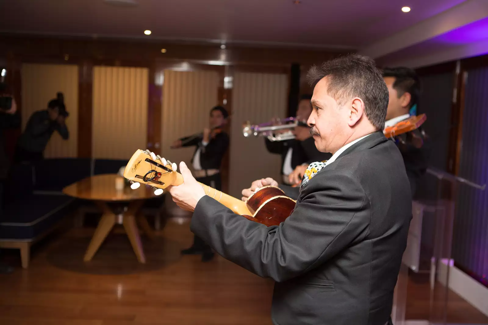 Coctel del 25 aniversario de México Asistencia