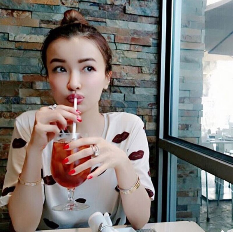Modelo japonesa Risa Hirako.