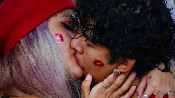 Día del Beso en 2024: ¿Por qué se celebra esta fecha a nivel internacional?