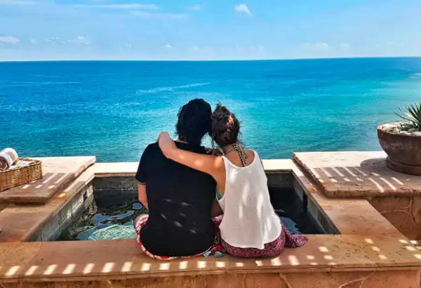 Claudia y Billy se han demostrado lo mucho que se aman.