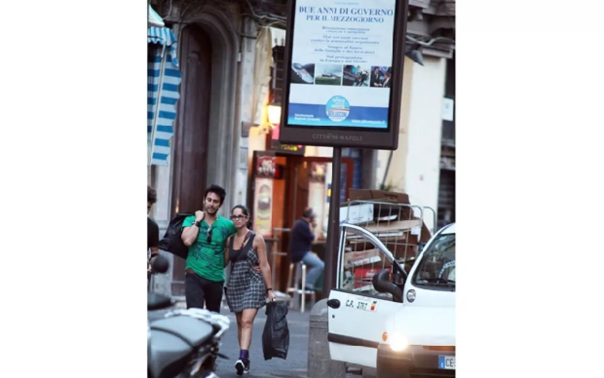 En mayo comenzó a correr el rumor de su romance y ahora estas imágenes en Nápoles dejan muy claro que están comenzando una historia de amor.