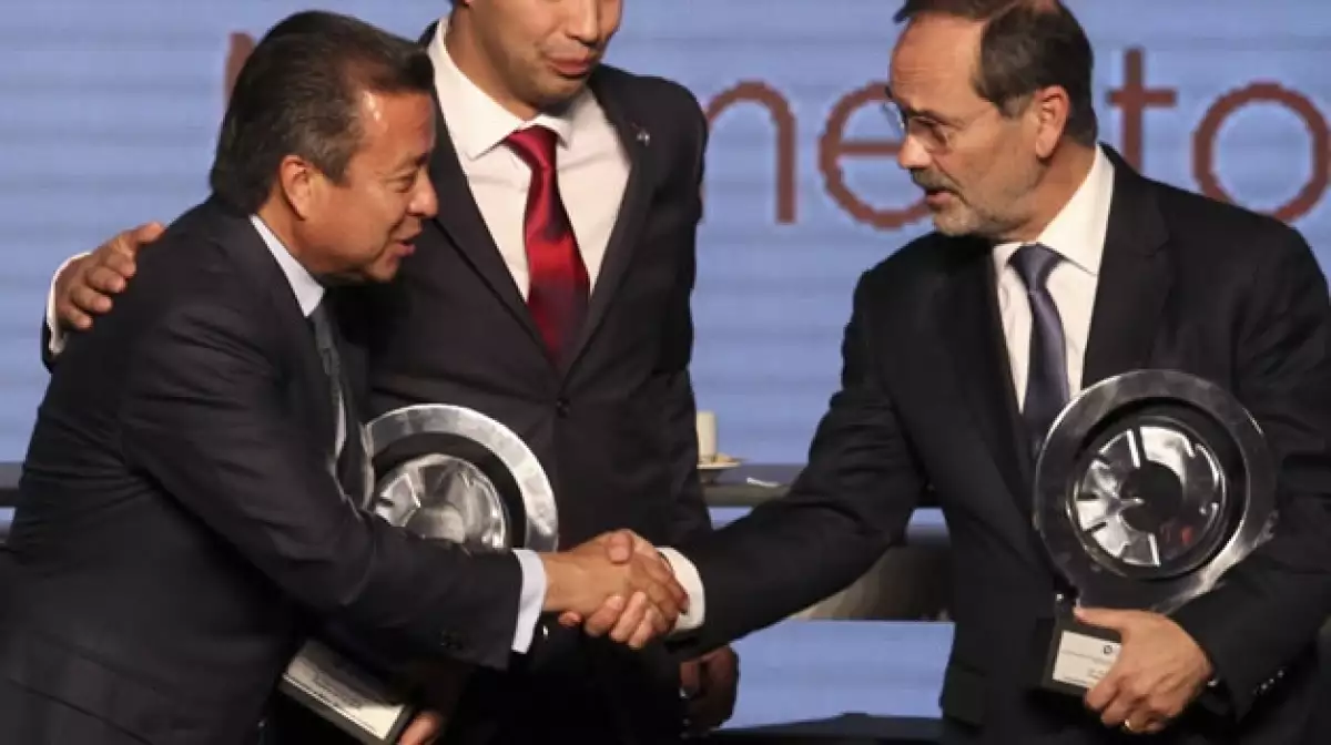 Madero_Camacho_saludo