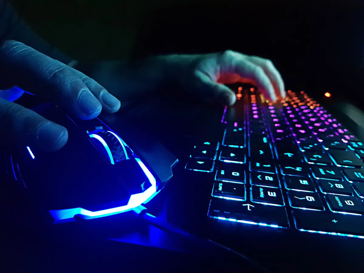 mouse y teclado gamer