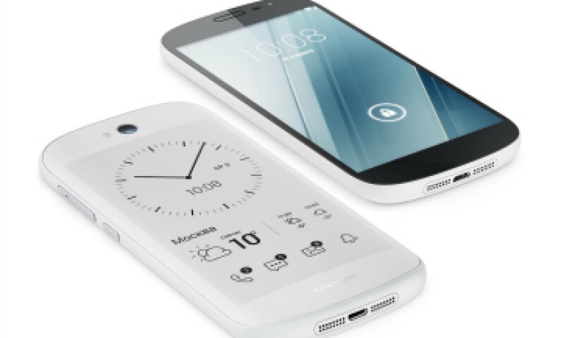 El equipo también llegará en color blanco a nuestro país. (Foto: Yotaphone)