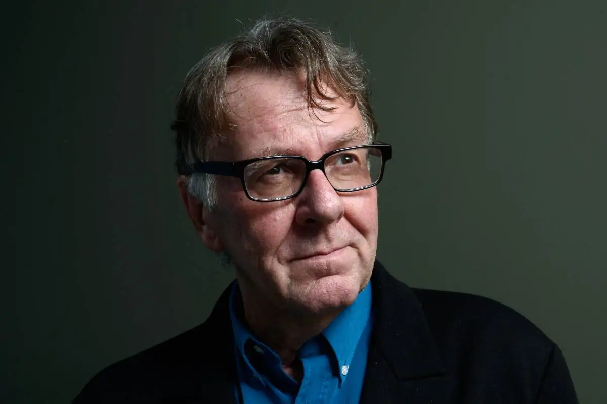 Tom Wilkinson.jpg