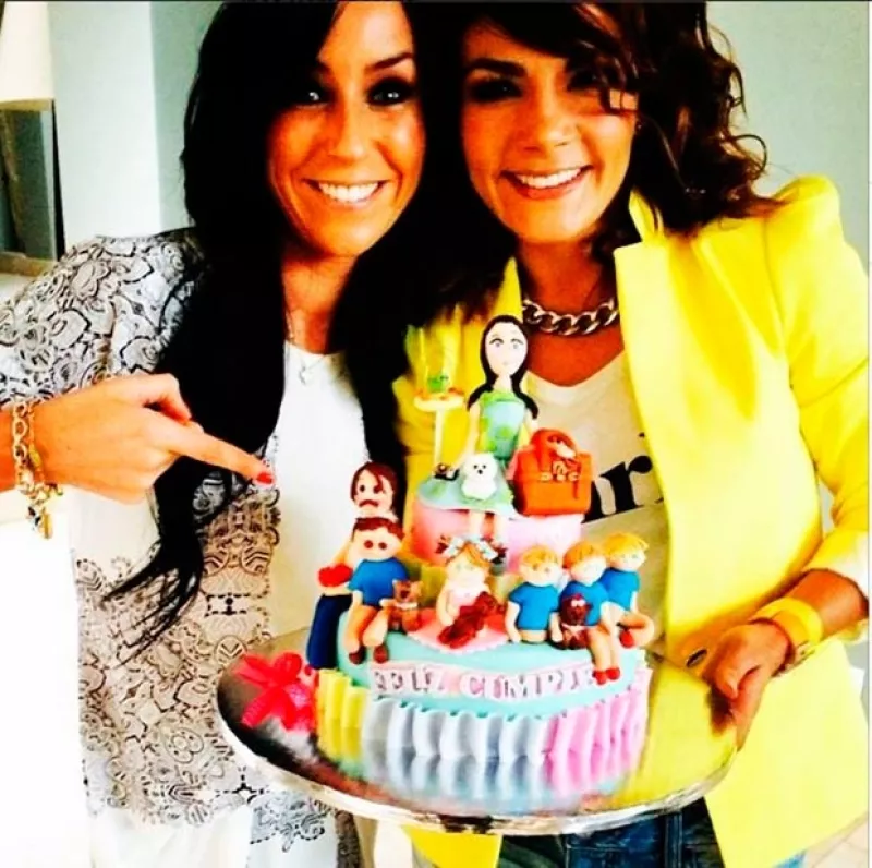 Galilea Montijo y Grettell Valdez fueron algunas de las amigas que organizaron una divertida pre celebración por el cumpleaños 31 de la atractiva conductora.
