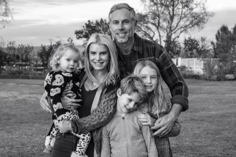 Birdie, Jessica Eric, Ace y Maxwell Johnson Simpson