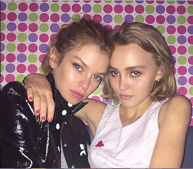 Las jóvenes se han vuelto inseparables, Miley ya no figura en la vida de Stella.