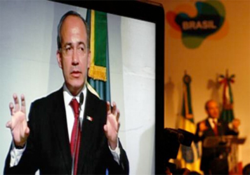 El presidente Felipe Calderón afirmó que busca una alianza comercial con Brasil. (Foto: Reuters)