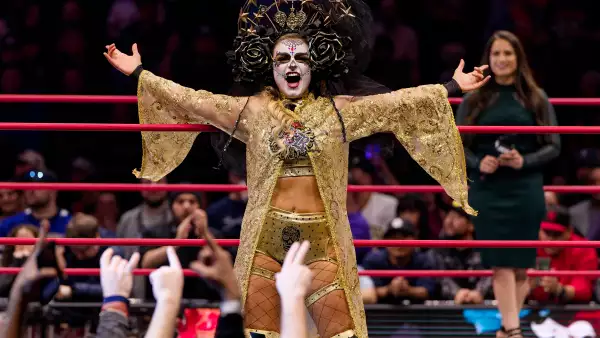 La historia de Thunder Rosa, una catrina en el ring que honra a los muertos de la frontera