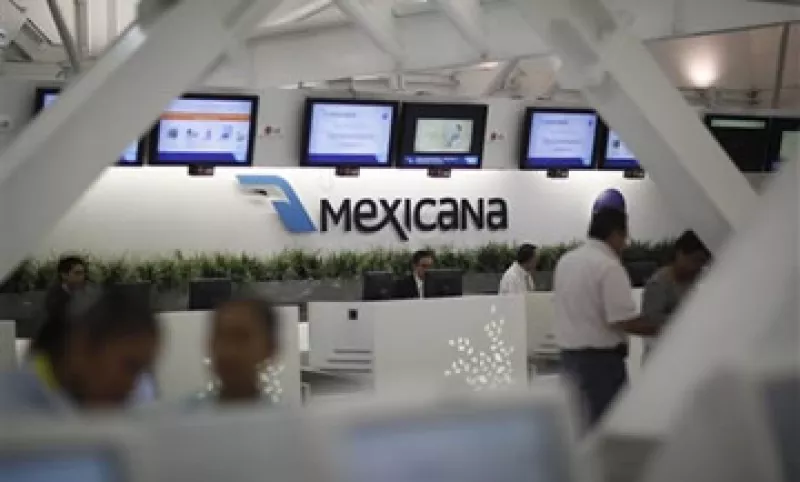 La oferta de Santana da una esperanza sustentada a la aerolínea, según el SNTTTAS. (Foto: AP)