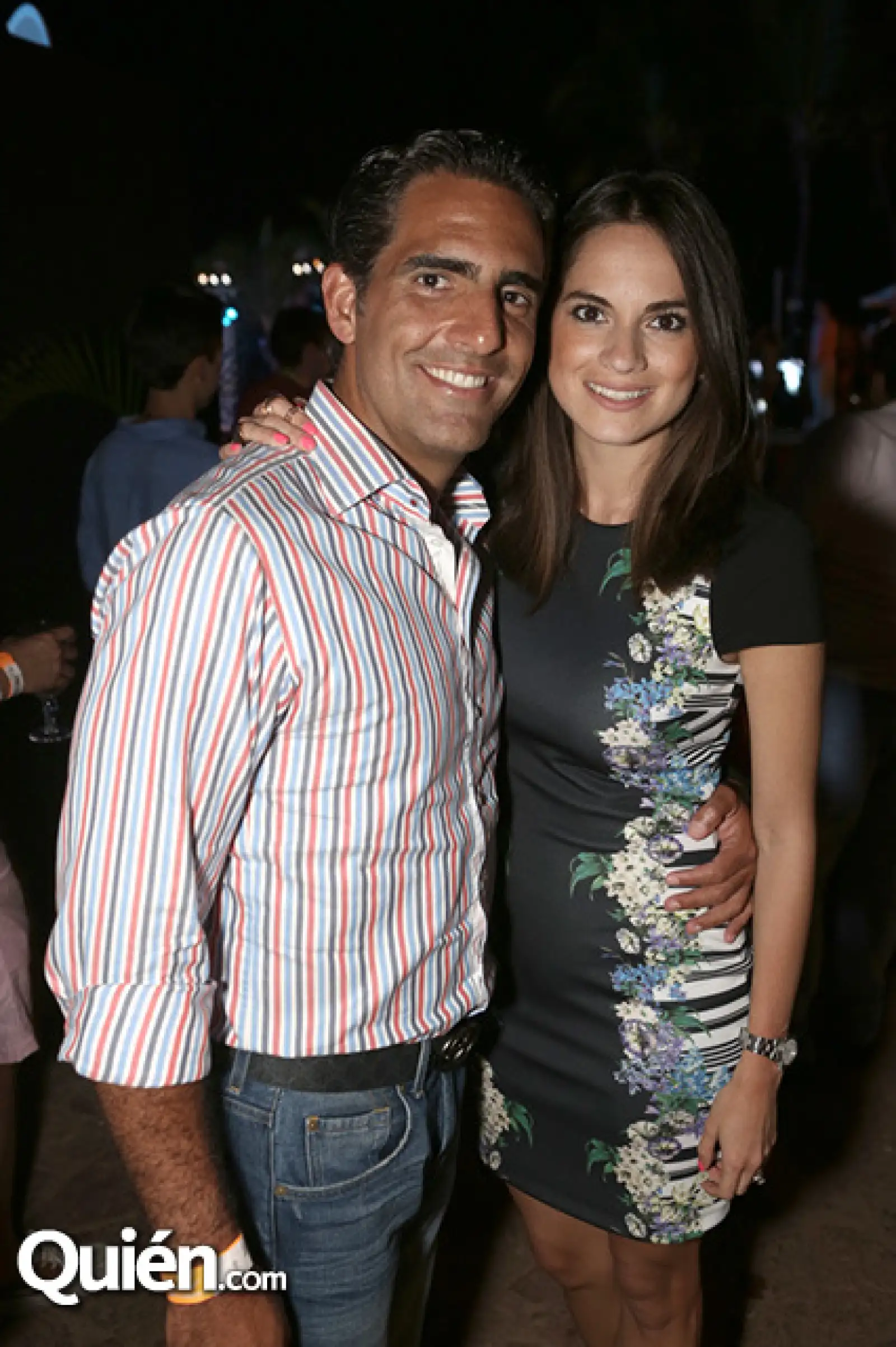 Christian Kaye,Estephanie González
