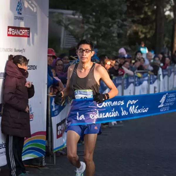 Óscar Caltenco 1er lugar 10 K
