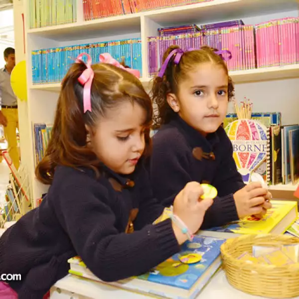 Regina y Ana Paula del Peral