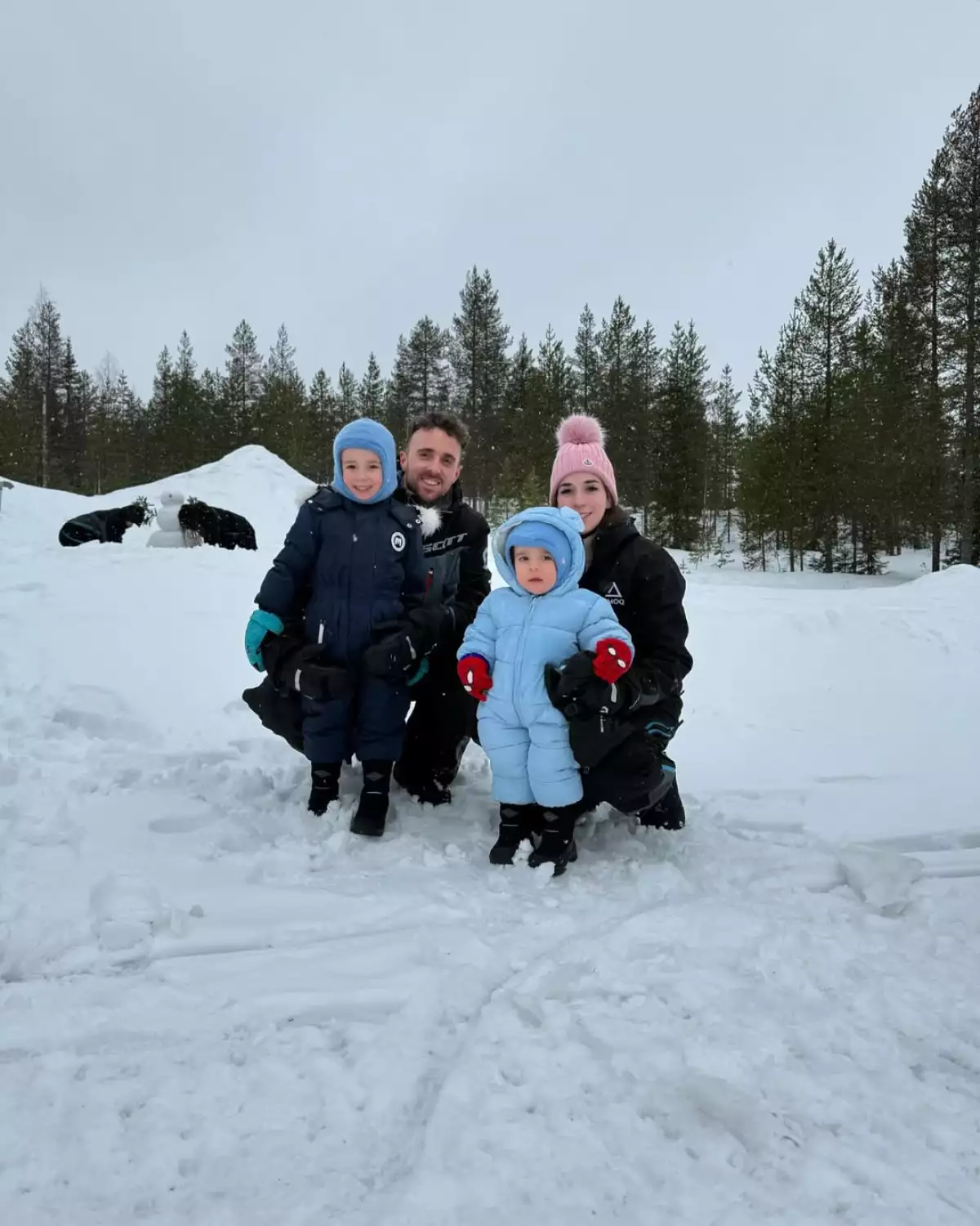 diogo-jota-y-familia.jpg