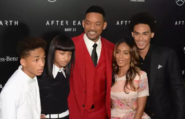 La última vez que se vio a la familia Smith reunida en un evento público fue en mayo de este año en Nueva York.