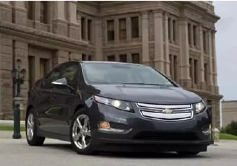 El Volt es capaz de funcionar con energía eléctrica en cortas distancias y recurrir a un motor de gasolina para viajes más largos. (Foto: Reuters)