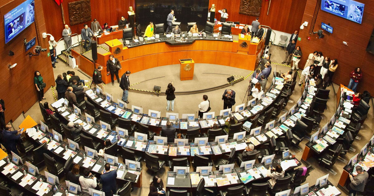Mexico's Senate exempts auto and fuel businesses from tax deduction limits