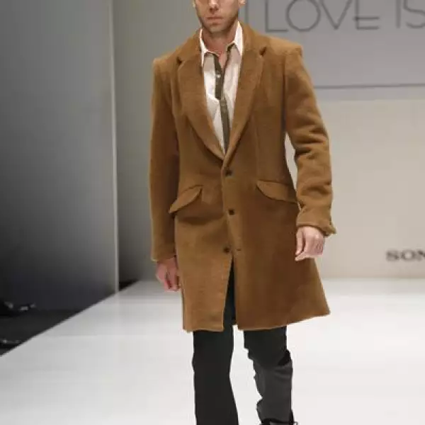 Dfashion Desfile  Love is black