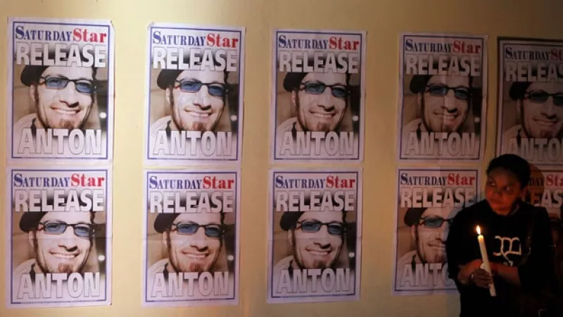 Carteles para liberacion de Anton Hammerl