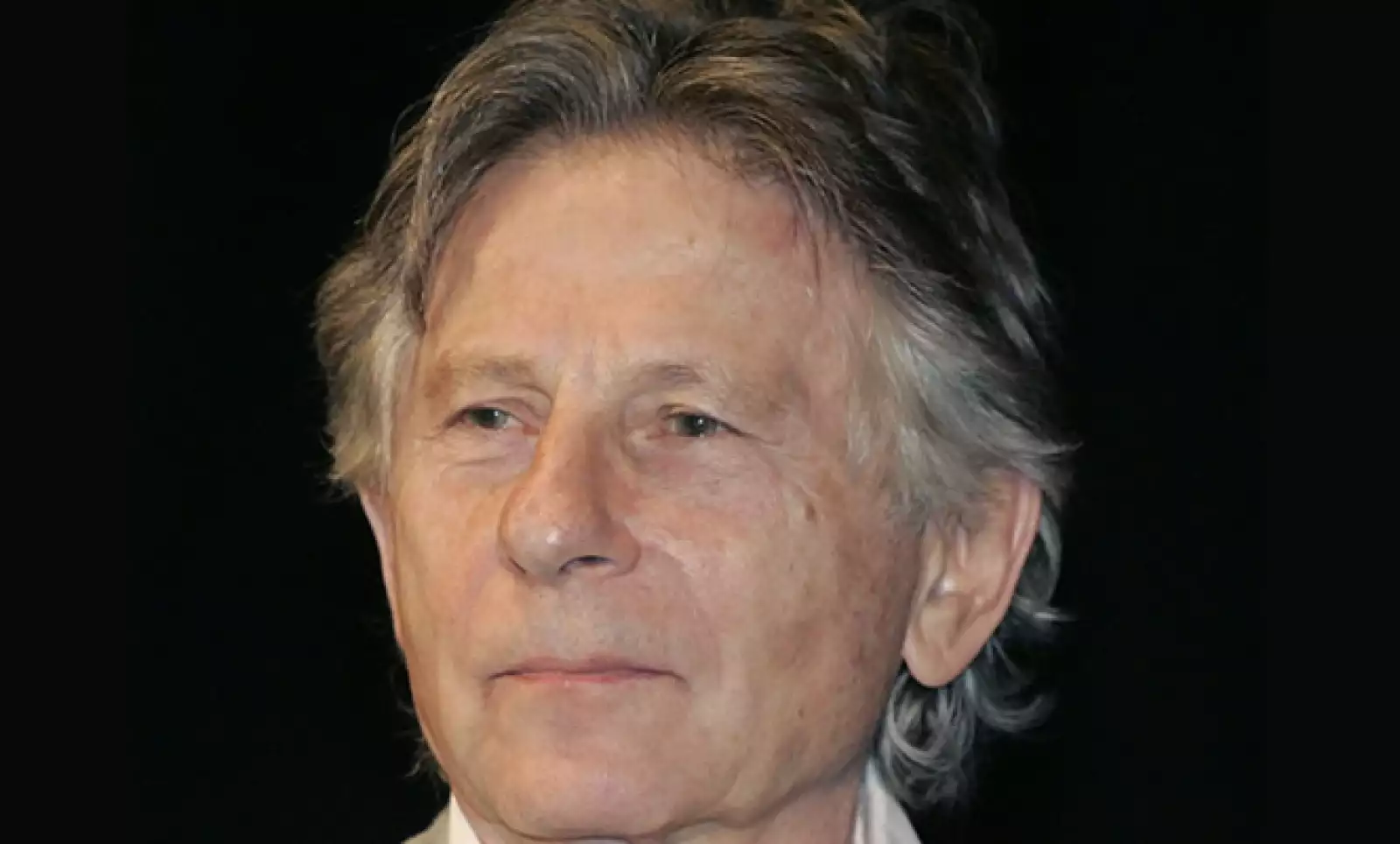 Tras ser acusado en Zurich de un caso de abuso sexual en el años de 1977, el director de cine polaco deberá permanecer un una prisión suiza hasta el lunes tras faltar el pago de su fianza por tres millones de euros.