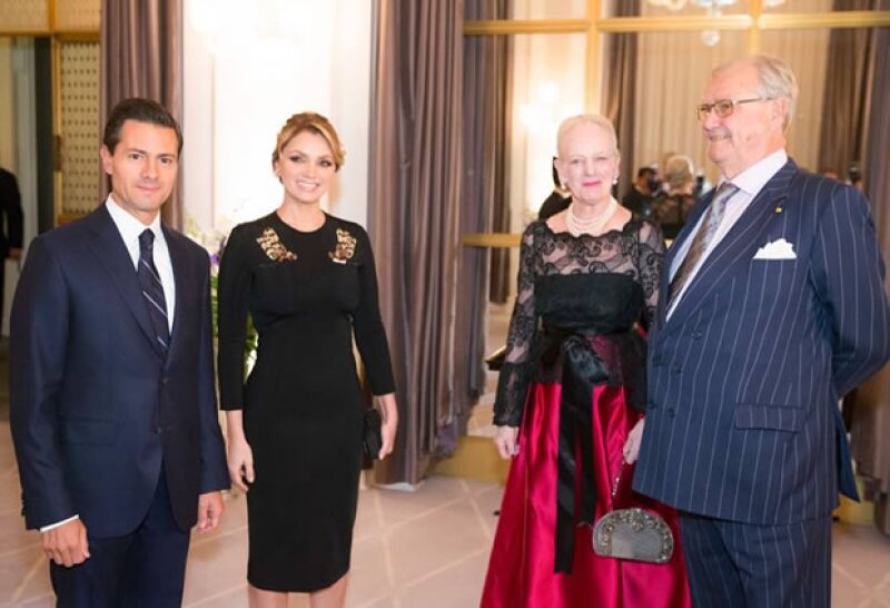 El presidente y su esposa se reunieron con la reina Margarita II de Dinamarca y el príncipe consorte Henrik.