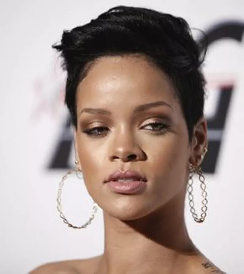 Desde que la cantante denunció a su novio, Chris Brown, por haberla golpeado, diferentes rumores han surgido en torno al caso, el último es su supuesto embarazo.