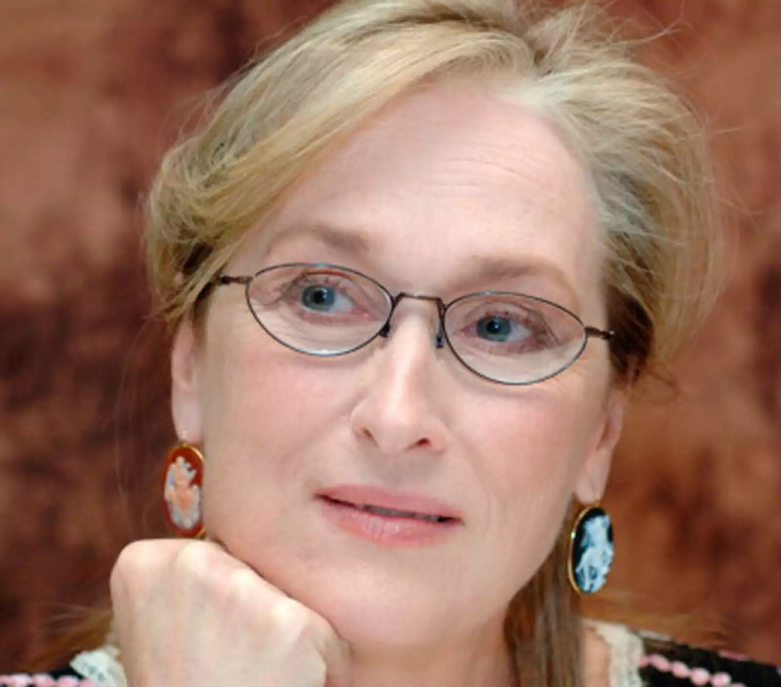 Meryl Streep parece conservar la misma apariencia desde hace muchos años.