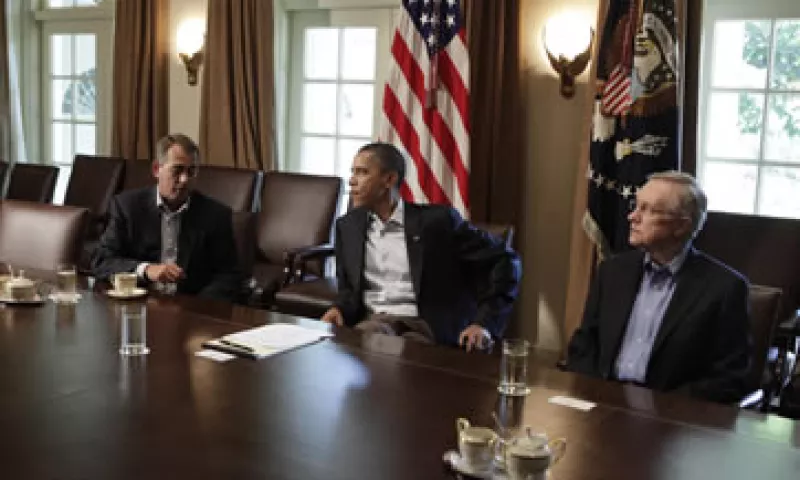 La víspera, el presidente Obama declaró que los congresistas debían explicarle cómo evitarían la moratoria. (Foto: Reuters)