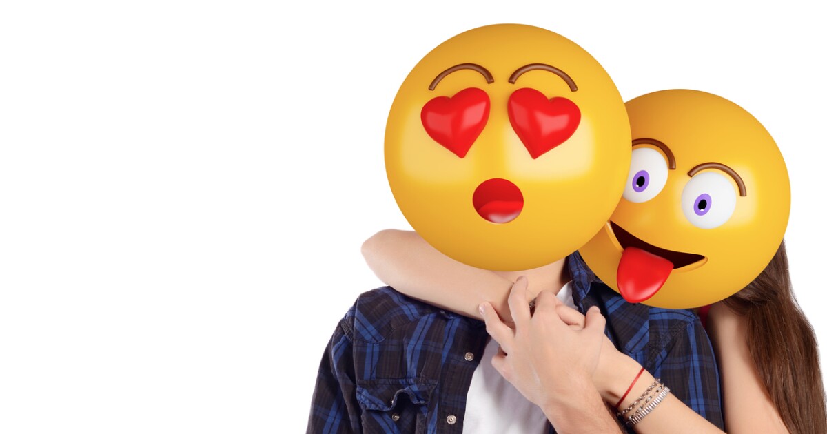 El Amor En Los Tiempos Del Emoji App with 1000+ smileys for facebook, whatsapp or any other messenger. el amor en los tiempos del emoji