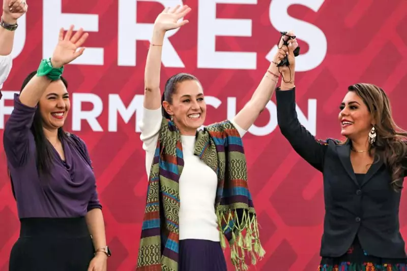 Respaldo a Claudia Sheinbaum en evento de mujeres
